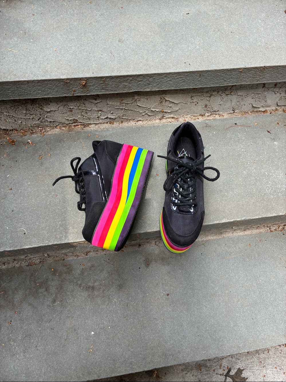 YRU Black Sneakers Suede Multicolor Bottoms Size 8 Streetwear